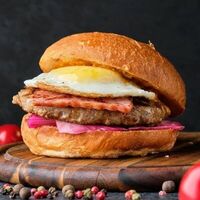 Бургер с маринованной капустой в Mesto Burger