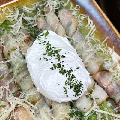 Спаржа в беконе в Bar James'on по цене 519 ₽