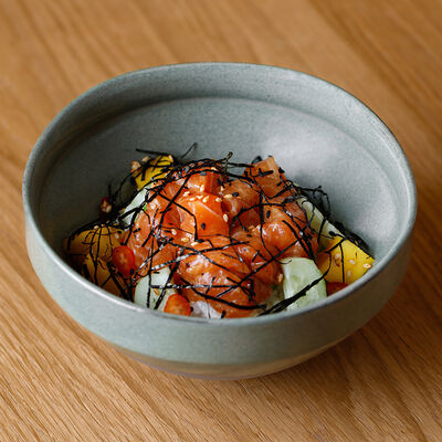 Поке с лососем в Kenobi по цене 850 ₽