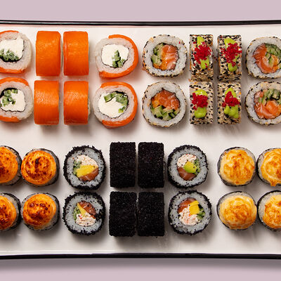 Лосось сет в Фуди Люди по цене 3029 ₽