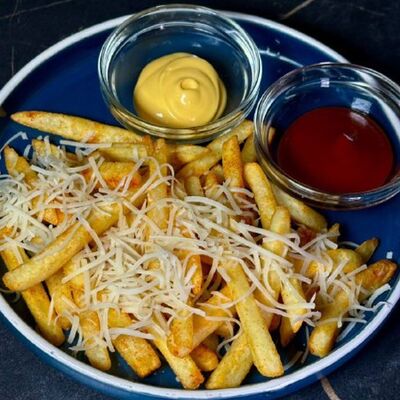 Картофель фри с пармезаном в The Face Restobar по цене 350 ₽