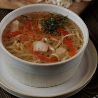 Куриный суп с лапшой в Mis