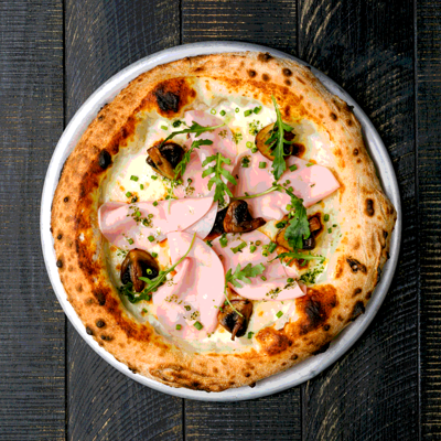 Пицца с ветчиной и грибами Яндекс в Снегири на Лагерном по цене 950 ₽