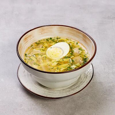 Суп куриный с лапшой и сухариками в КафеАллея по цене 480 ₽