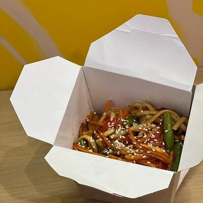 Wok c курицей в Food hunter по цене 468 ₽