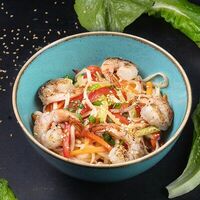 Wok с креветками в Boltay