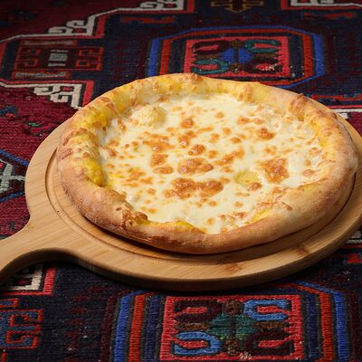 Пицца Сырная в БОСФОР по цене 790 ₽