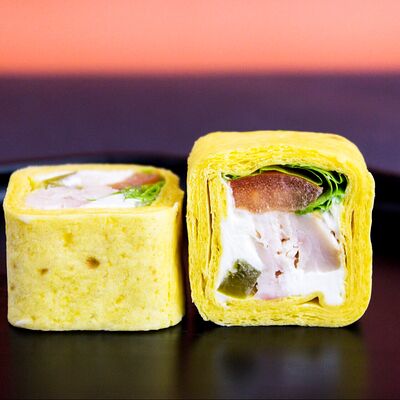 Чикен спешл в SushiShark по цене 370 ₽