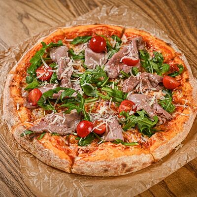 Пицца с ростбифом в Зоя в планке по цене 850 ₽