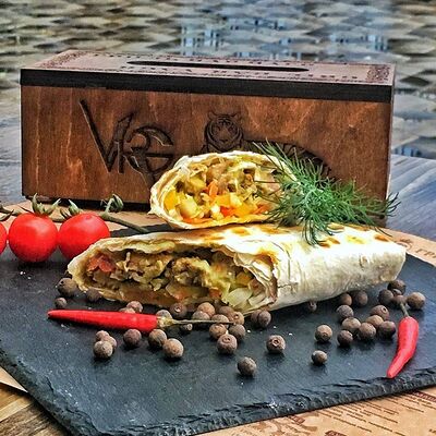 Шаурма куриная на углях в Vagr по цене 200 ₽