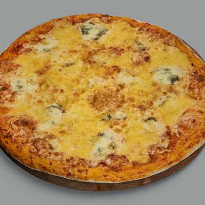 Пицца Четыре сыра в Лукоморье по цене 995 ₽