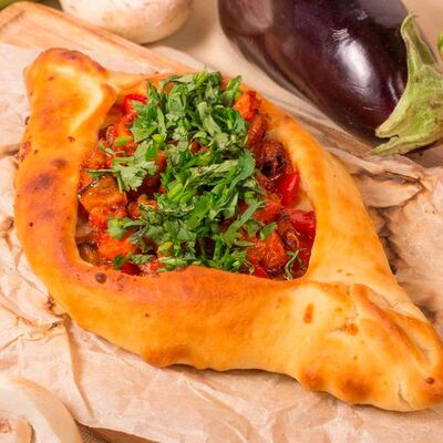 Хачапури с аджапсандалом в Мушмула по цене 269