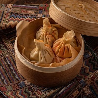 Хинкали со свининой и говядиной в Чё? Харчо! по цене 430 ₽