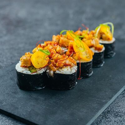 Тартар ролл с угрем в Rolls Bar по цене 747 ₽