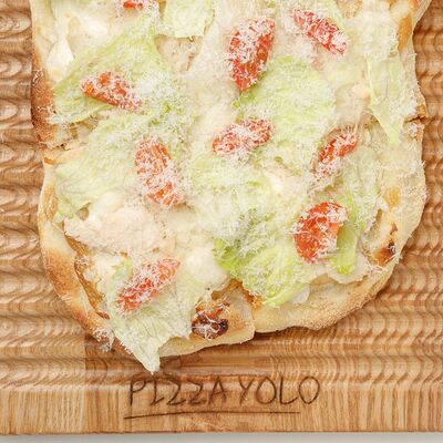Цезарь в Pizzayolo по цене 615 ₽