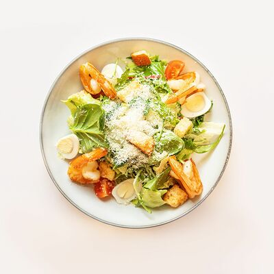 Салат Цезарь с креветками в Ваниль по цене 790 ₽