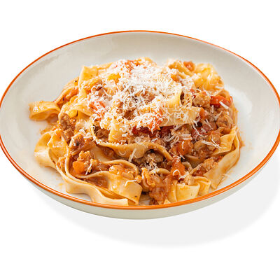 Паста Болоньезе в 7:35 Заря & KitaEast по цене 590 ₽