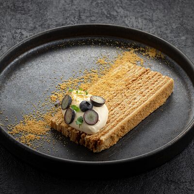 Медовик в Вода & Еда по цене 612 ₽