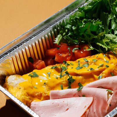 Омлет с мортаделлой в Coffee Machine по цене 460 ₽