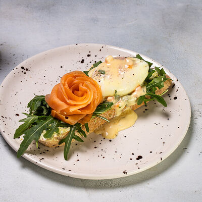 Брускетта с лососем в Чайка по цене 650 ₽