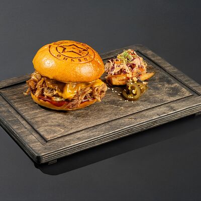 С рваной свининой в Вечно Молодой по цене 690 ₽