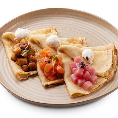 Блины с тремя видами рыб в Августин по цене 590 ₽