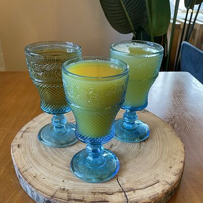 Свежевыжатый сок в Debaton по цене 300