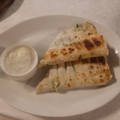 Кутаб на мангале в Шашлык Гриль Хаус по цене 430 ₽