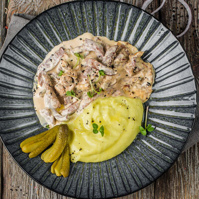 Бефстроганов в Пряности & Радости на Московском по цене 790 ₽