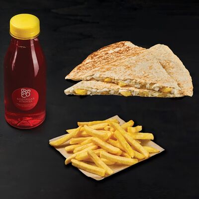 Кесадилья, фри и морс в Шоу'рма по цене 520 ₽