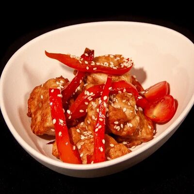 Курочка по-пекински в Avenue Food 87 по цене 390 ₽