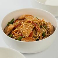 Wok Соба с ломаными Биточками Английская кухня в Шаурма Staff