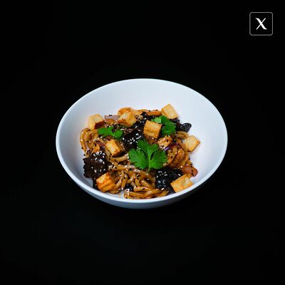 Удон с курой в Хука Холл по цене 1170 ₽