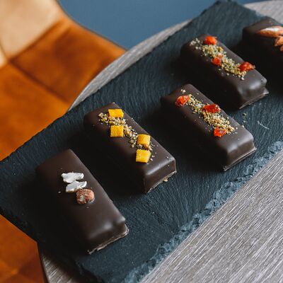 Веган Батончик в Локация кофе по цене 250 ₽