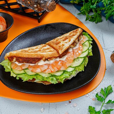 Вафля с креветками в Оу май паста по цене 650 ₽