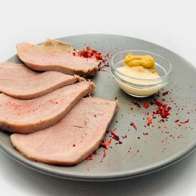 Нарезка из говяжьего языка в Кафе Жаровня по цене 600 ₽