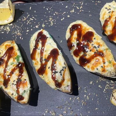 Мидии киви с сырной корочкой в Берлога по цене 780 ₽