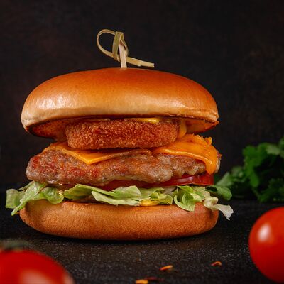 Бургер Чикен Карри в Шурум Бурум по цене 320 ₽