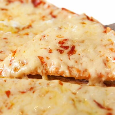 Фитнес пицца сырная (28 см) в Фитнес меню по цене 1230 ₽