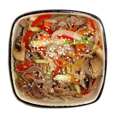Фунчоза с грудинкой в Sushiwoker по цене 460 ₽