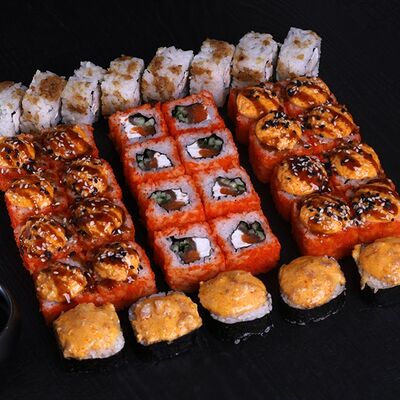 Сет роллов №22 в SUSHIBOX по цене 1999 ₽