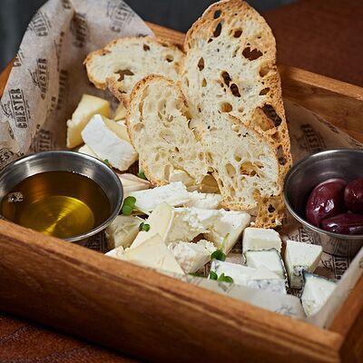 Ремесленные сыры в Chester по цене 960 ₽