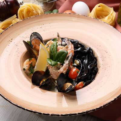 Феттуччине сон фрутти ди маре в Caffe la vita по цене 750 ₽