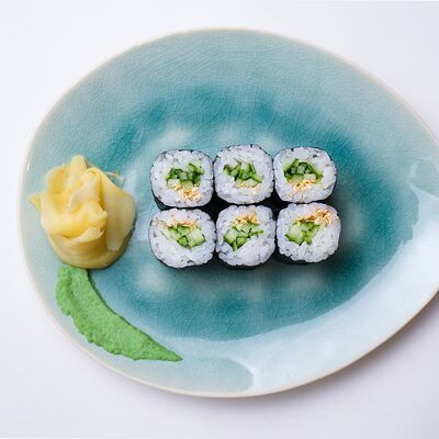 Ролл с огурцом в Тэнкэй по цене 200 ₽