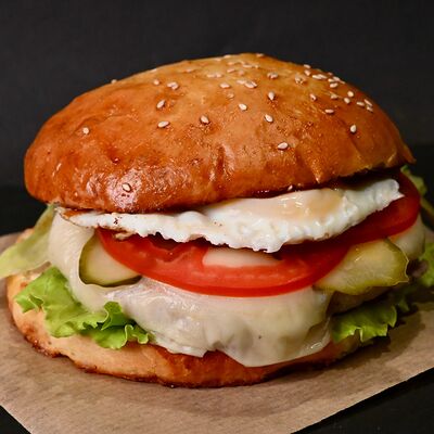 Бургер Коко Шамель в Рога Лося по цене 450 ₽