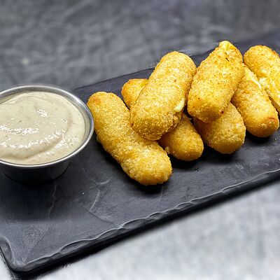 Сырные палочки в FABRIKA по цене 435 ₽