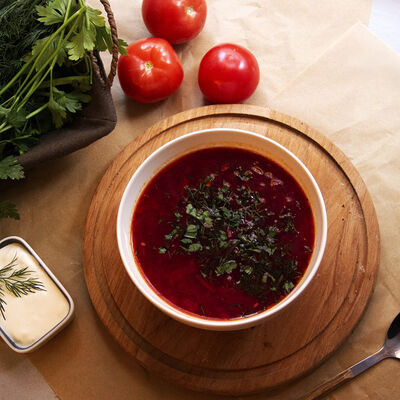 Борщ в Вкусно есть по цене 220 ₽