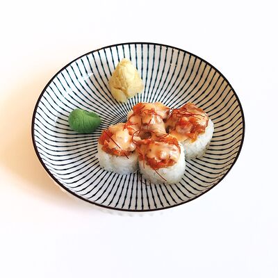 С форелью и сладким чили в Ёлки по цене 621 ₽