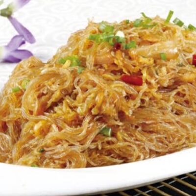 Стеклянная лапша с квашеной капустой в ГУаНЬ ЯНЬ по цене 1060 ₽