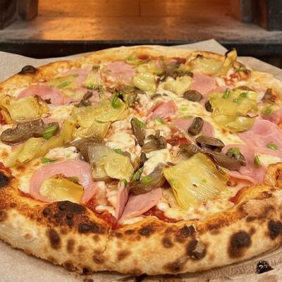 Пицца с артишокамив Laksa & Wok по цене 920 ₽